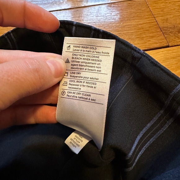 Vince Dobby Trousers - Picture 8 of 8